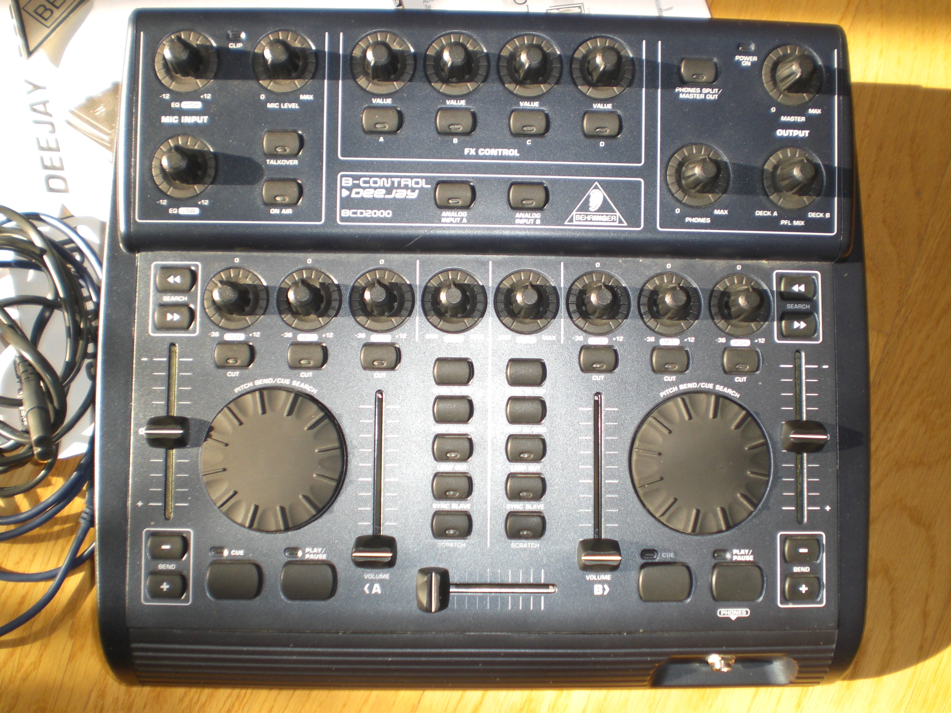 Behringer BCD2000