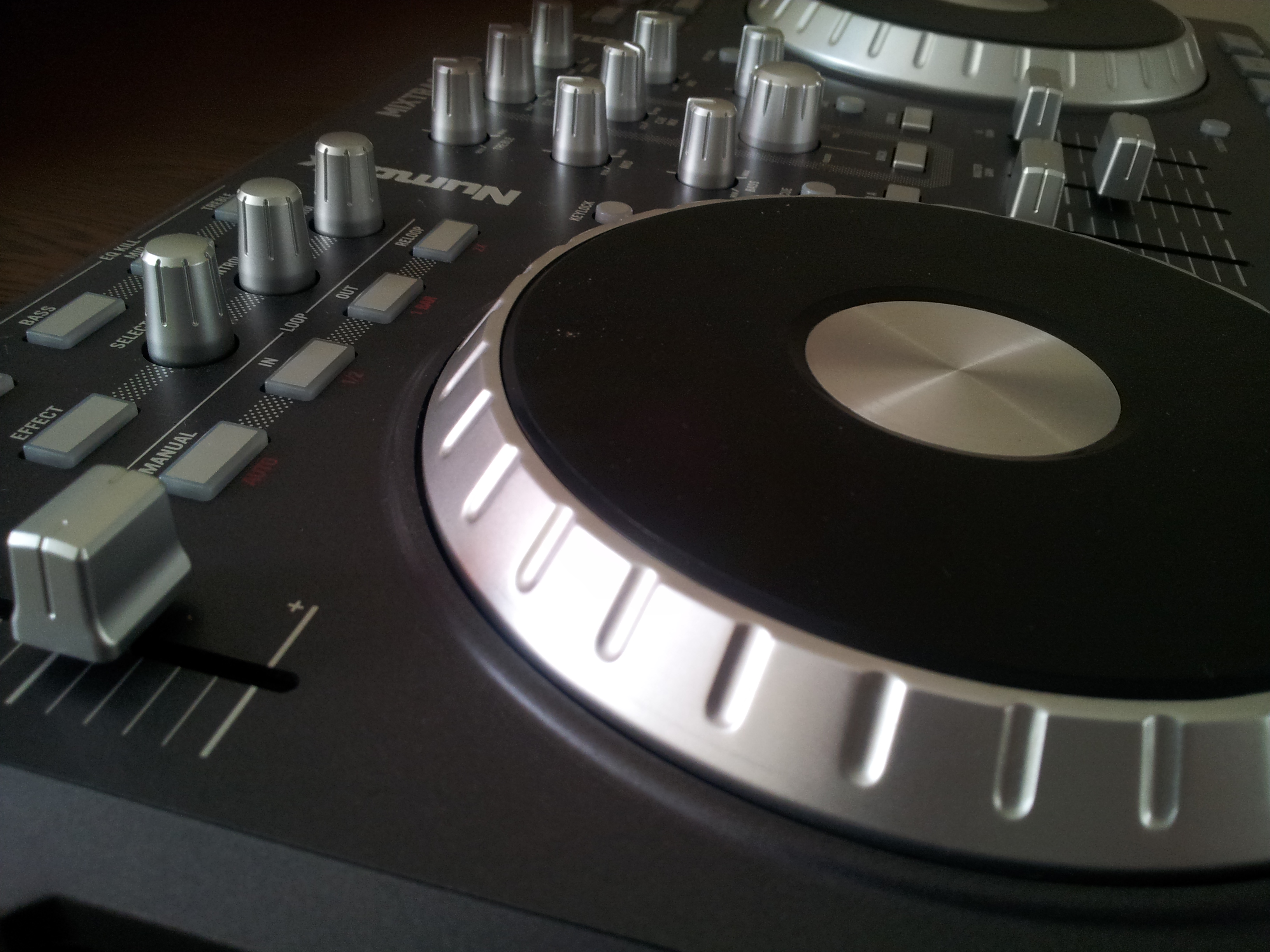 Numark Mixtrack Pro